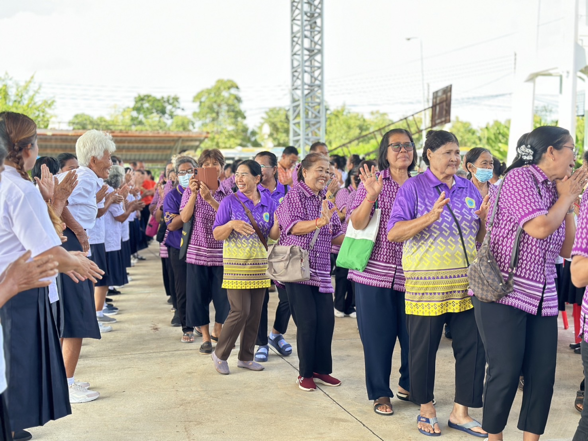 โครงการพัฒนาคุณภาพชีวิตผู้สูงอายุ 