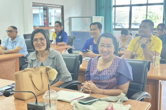 เทศบาลตำบลไทรโยง-ไชยวาล ประชุมทางไกลผ่านสื่ออิเล็กทรอนิกส์ (Zoom Cloud Meeting) โดยสำนักงานคณะกรรมการการเลือกตั้ง จังหวัดนครราชสีมา