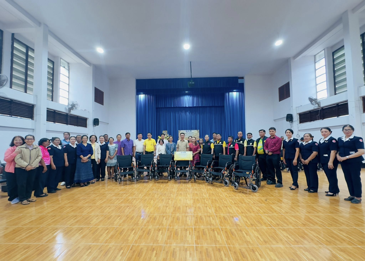 ทศบาลตำบลไทรโยง-ไชยวาล โดยนางสาวสุดใจ ศรีระกิ่ง ปลัดเทศบาล ปฏิบัติหน้าที่นายกเทศมนตรีตำบลไทรโยง-ไชยวาล เข้าร่วมพิธีรับมอบอุปกรณ์ช่วยความพิการประเภทรถเข็นนั่ง (Wheel chair) โดยสำนักงานพัฒนาสังคมและความมั่นคงของมนุษย์ จังหวัดนครราชสีมา