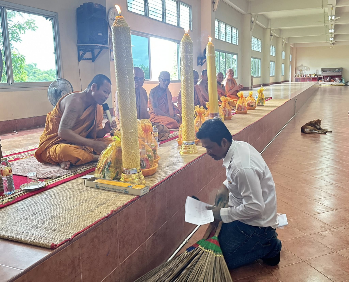 เทศบาลตำบลไทรโยง-ไชยวาล นำโดยนายไพฑูรย์ หัสครบุรี รองนายกเทศมนตรี พร้อมด้วยคณะผู้บริหาร สมาชิกสภาเทศบาล ปลัดเทศบาล รองปลัดเทศบาล ผู้อำนวยการกองคลัง เจ้าหน้าที่พนักงานเทศบาล คณะครูและนักเรียนศูนย์พัฒนาเด็กเล็กเทศบาลตำบลไทรโยง-ไชยวาล คณะครูและนักเรียนโรงเรียนบ้านไชยวาล คณะครูและนักเรียนโรงเรียนบ้านดอนแสนสุข คณะกรรมการชุมชนและพี่น้องประชาชน ที่เข้าร่วมโครงการจัดงานประเพณีแห่เทียนพรรษา ประจำปี 2568