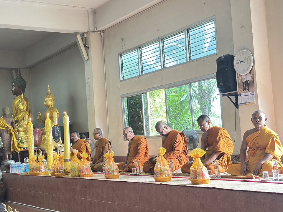 เทศบาลตำบลไทรโยง-ไชยวาล นำโดยนายไพฑูรย์ หัสครบุรี รองนายกเทศมนตรี พร้อมด้วยคณะผู้บริหาร สมาชิกสภาเทศบาล ปลัดเทศบาล รองปลัดเทศบาล ผู้อำนวยการกองคลัง เจ้าหน้าที่พนักงานเทศบาล คณะครูและนักเรียนศูนย์พัฒนาเด็กเล็กเทศบาลตำบลไทรโยง-ไชยวาล คณะครูและนักเรียนโรงเรียนบ้านไชยวาล คณะครูและนักเรียนโรงเรียนบ้านดอนแสนสุข คณะกรรมการชุมชนและพี่น้องประชาชน ที่เข้าร่วมโครงการจัดงานประเพณีแห่เทียนพรรษา ประจำปี 2568
