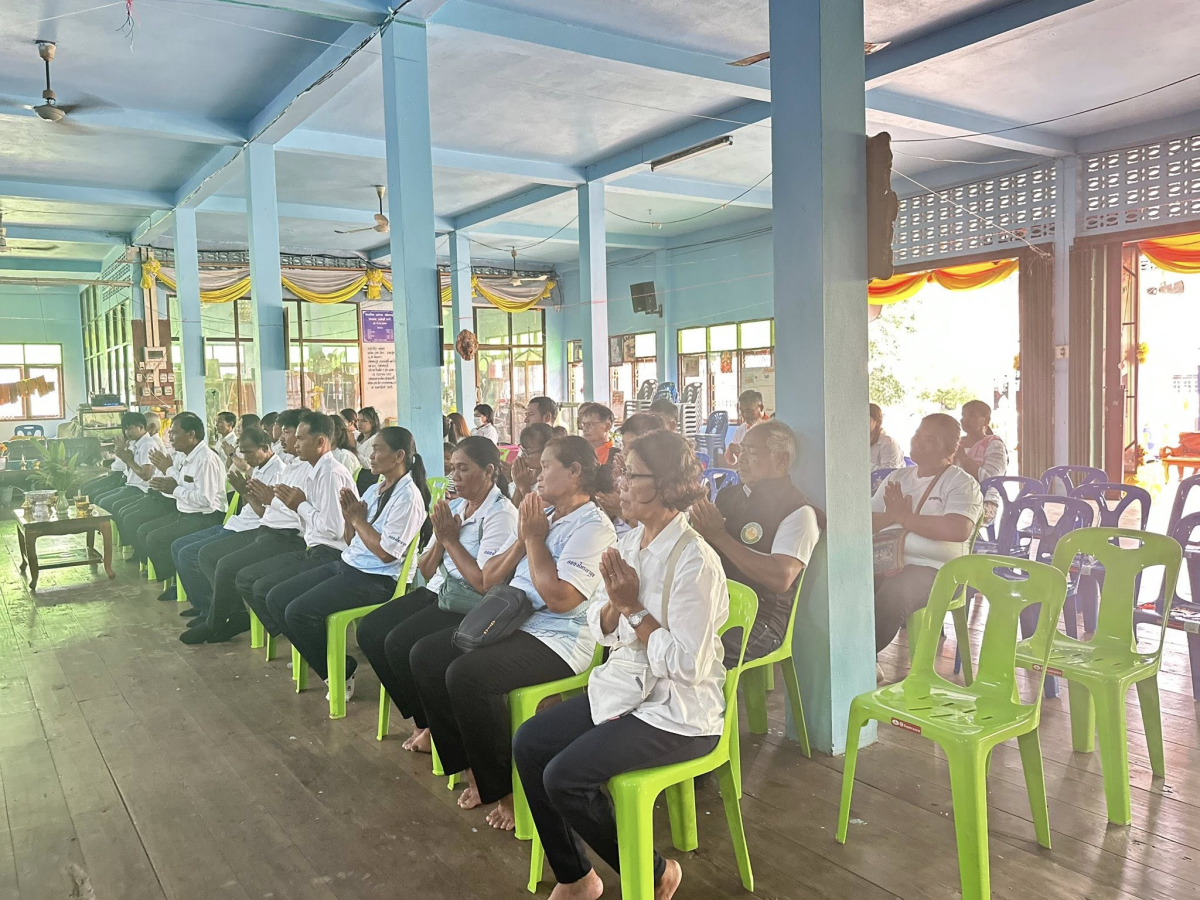 เทศบาลตำบลไทรโยง-ไชยวาล นำโดยนายไพฑูรย์ หัสครบุรี รองนายกเทศมนตรี พร้อมด้วยคณะผู้บริหาร สมาชิกสภาเทศบาล ปลัดเทศบาล รองปลัดเทศบาล ผู้อำนวยการกองคลัง เจ้าหน้าที่พนักงานเทศบาล คณะครูและนักเรียนศูนย์พัฒนาเด็กเล็กเทศบาลตำบลไทรโยง-ไชยวาล คณะครูและนักเรียนโรงเรียนบ้านไชยวาล คณะครูและนักเรียนโรงเรียนบ้านดอนแสนสุข คณะกรรมการชุมชนและพี่น้องประชาชน ที่เข้าร่วมโครงการจัดงานประเพณีแห่เทียนพรรษา ประจำปี 2568