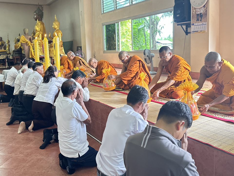 เทศบาลตำบลไทรโยง-ไชยวาล นำโดยนายไพฑูรย์ หัสครบุรี รองนายกเทศมนตรี พร้อมด้วยคณะผู้บริหาร สมาชิกสภาเทศบาล ปลัดเทศบาล รองปลัดเทศบาล ผู้อำนวยการกองคลัง เจ้าหน้าที่พนักงานเทศบาล คณะครูและนักเรียนศูนย์พัฒนาเด็กเล็กเทศบาลตำบลไทรโยง-ไชยวาล คณะครูและนักเรียนโรงเรียนบ้านไชยวาล คณะครูและนักเรียนโรงเรียนบ้านดอนแสนสุข คณะกรรมการชุมชนและพี่น้องประชาชน ที่เข้าร่วมโครงการจัดงานประเพณีแห่เทียนพรรษา ประจำปี 2568