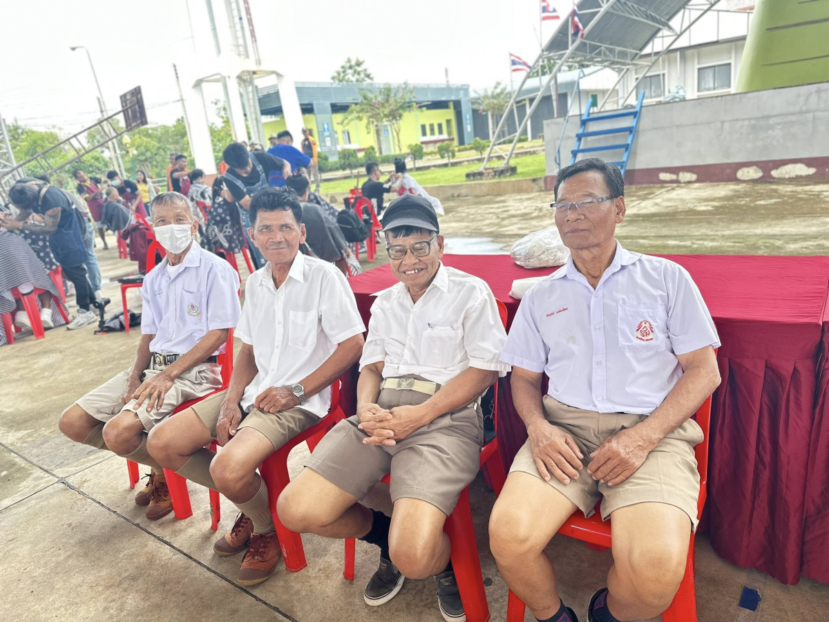 เทศบาลตำบลไทรโยง-ไชยวาล ได้จัดโครงการพัฒนาคุณภาพชีวิตผู้สูงอายุ ประจำปี 2568 โดยมีนายสุรัน จันทร์สง่า นายกเทศมนตรีตำบลไทรโยง-ไชยวาล เป็นประธานเปิดโครงการพัฒนาคุณภาพชีวิตผู้สูงอายุ พร้อมด้วยคณะผู้บริหาร สมาชิกสภาเทศบาล ปลัดเทศบาล รองปลัดเทศบาล ผู้อำนวยการกองคลัง ผู้อำนวยการกองสาธารณสุขฯ พนักงานเจ้าหน้าที่เทศบาลและนักเรียนผู้สูงอายุ ร่วมต้อนรับคณะองค์การบริหารส่วนตำบลประสุข อำเภอชุมพวง ที่ได้เดินทางมาศึกษาดูงานเกี่ยวกับการจัดกิจกรรมโรงเรียนผู้สูงอายุ