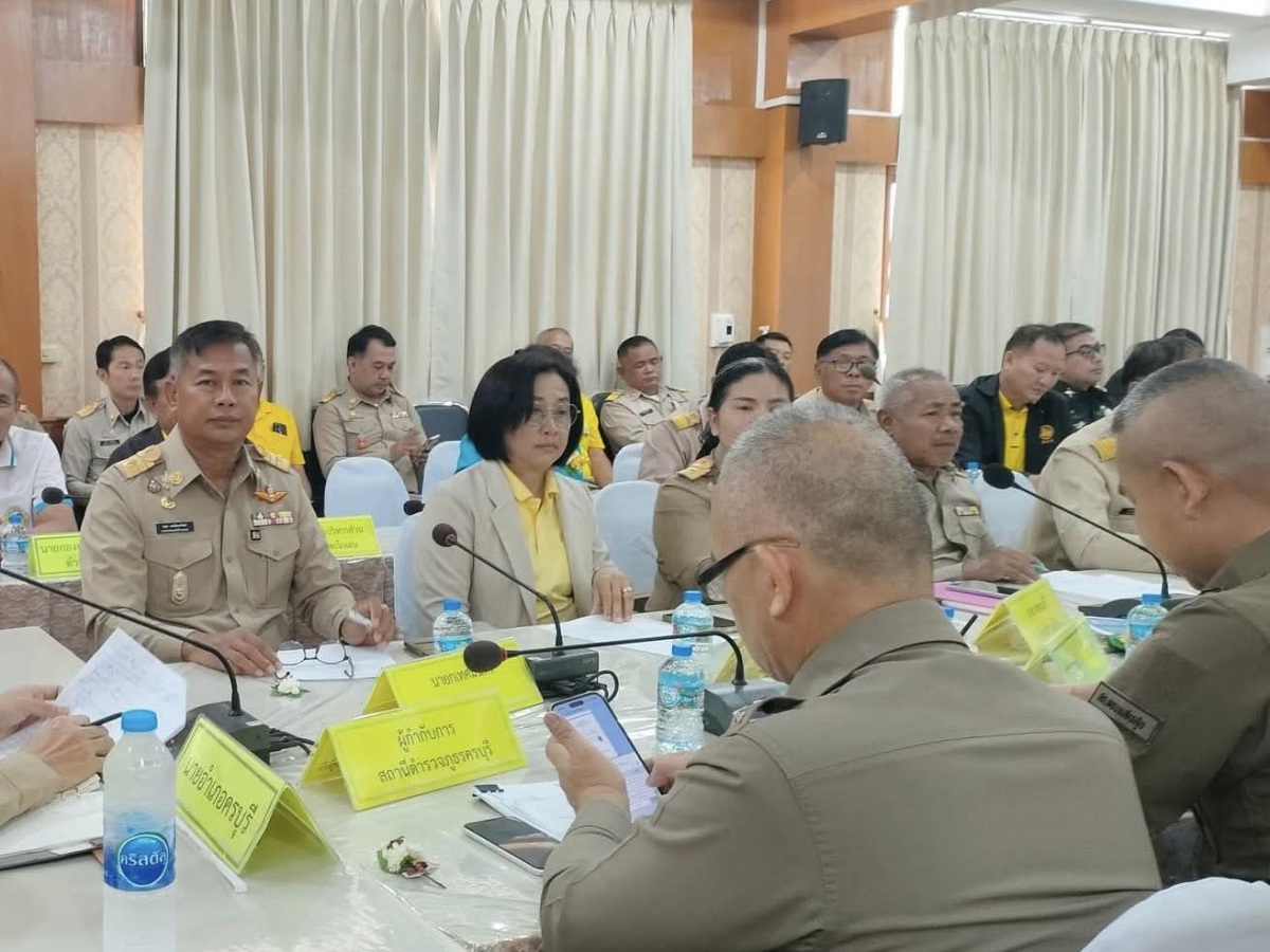 นายเพิ่มพล พึ่งกิ่ง รองนายกเทศมนตรีตำบลไทรโยง-ไชยวาล พร้อมด้วยนางสาวสุดใจ ศรีระกิ่ง ปลัดเทศบาล เข้าร่วมประชุมหัวหน้าส่วนราชการ ประจำเดือนสิงหาคม 2568 ณ ห้องประชุมที่ว่าการอำเภอครบุรี