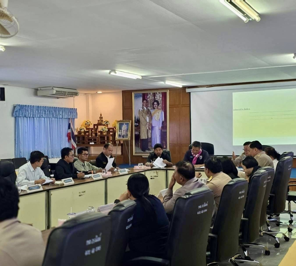 เทศบาลตําบลไทรโยง-ไชยวาล ภายใต้การดูแลของนายสุรัน จันทร์สง่า นายกเทศมนตรี มอบหมายให้นายไพฑูรย์ หัสครบุรี รองนายกเทศมนตรี เข้าร่วมประชุมคณะกรรมการการประสานแผนพัฒนาท้องถิ่นแบบบูรณาการระดับอำเภอ เพื่อเป็นแนวทางในการประสานแผนพัฒนาขององค์กรปกครองส่วนท้องถิ่นแบบบูรณาการ