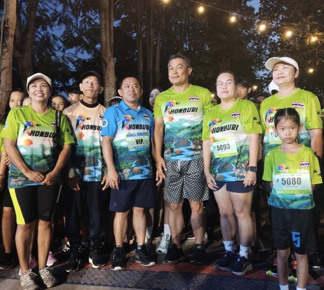วันที่ 9 พฤศจิกายน 2568 นายสุรัน จันทร์สง่า นายกเทศมนตรีตำบลไทรโยง-ไชยวาล ร่วมงานครบุรีชวนวิ่ง ครั้งที่ 4 (KHONBURI RUN#4)