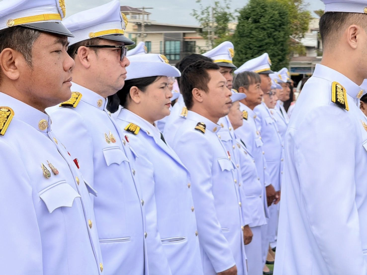 ทศบาลตำบลไทรโยง-ไชยวาล นำโดยนายสุรัน จันทร์สง่า นายกเทศมนตรีตำบลไทรโยง-ไชยวาล พร้อมด้วยคณะผู้บริหาร สมาชิกสภาเทศบาล ข้าราชการ ผู้ใหญ่บ้าน และพนักงานเจ้าหน้าที่เทศบาล ร่วมพิธีวางพวงมาลาถวายราชสักการะ เพื่อระลึกถึงพระมหากรุณาธิคุณ “ เนื่องในวันปิยมหาราช 23 ตุลาคม ”