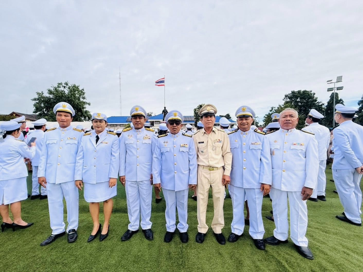 ทศบาลตำบลไทรโยง-ไชยวาล นำโดยนายสุรัน จันทร์สง่า นายกเทศมนตรีตำบลไทรโยง-ไชยวาล พร้อมด้วยคณะผู้บริหาร สมาชิกสภาเทศบาล ข้าราชการ ผู้ใหญ่บ้าน และพนักงานเจ้าหน้าที่เทศบาล ร่วมพิธีวางพวงมาลาถวายราชสักการะ เพื่อระลึกถึงพระมหากรุณาธิคุณ “ เนื่องในวันปิยมหาราช 23 ตุลาคม ”