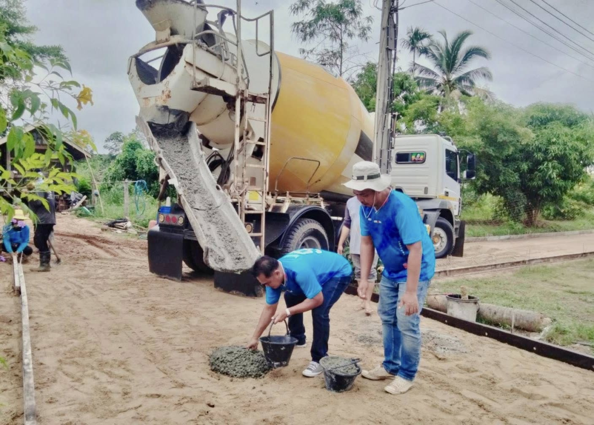 เทศบาลตำบลไทรโยง-ไชยวาล นำโดยนายสุรัน จันทร์สง่า นายกเทศมนตรีฯ พร้อมด้วยคณะผู้บริหาร และพนักงานเจ้าหน้าที่เทศบาลฯ ลงพื้นที่ร่วมตรวจสอบการดำเนินงานโครงการปรับปรุงถนนคอนกรีตเสริมเหล็ก สายแสนสุข 7