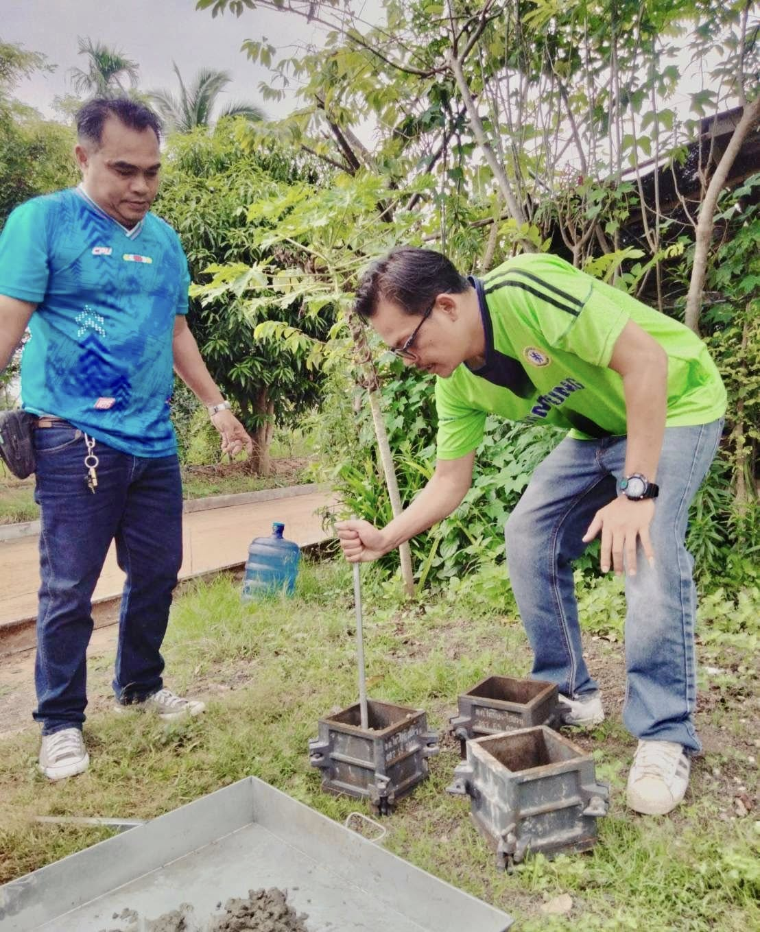 เทศบาลตำบลไทรโยง-ไชยวาล นำโดยนายสุรัน จันทร์สง่า นายกเทศมนตรีฯ พร้อมด้วยคณะผู้บริหาร และพนักงานเจ้าหน้าที่เทศบาลฯ ลงพื้นที่ร่วมตรวจสอบการดำเนินงานโครงการปรับปรุงถนนคอนกรีตเสริมเหล็ก สายแสนสุข 7