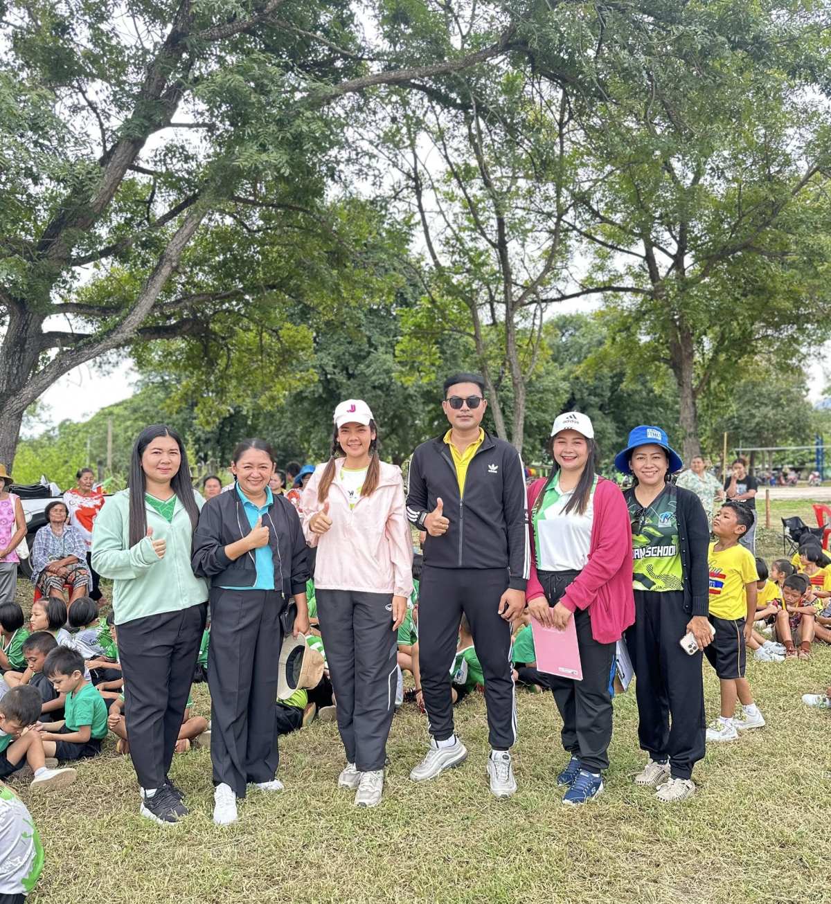 เทศบาลตำบลไทรโยง-ไชยวาล นำโดยนายสุรัน จันทร์สง่า นายกเทศมนตรี เป็นประธานในพิธีเปิดงานกีฬาภายใน “ไชยวาลเกมส์” โรงเรียนบ้านไชยวาล ประจำปึการศึกษา 2568 พร้อมทั้งร่วมชมกิจกรรมการแข่งขันกีฬาสี และมอบรางวัลแก่นักกีฬา