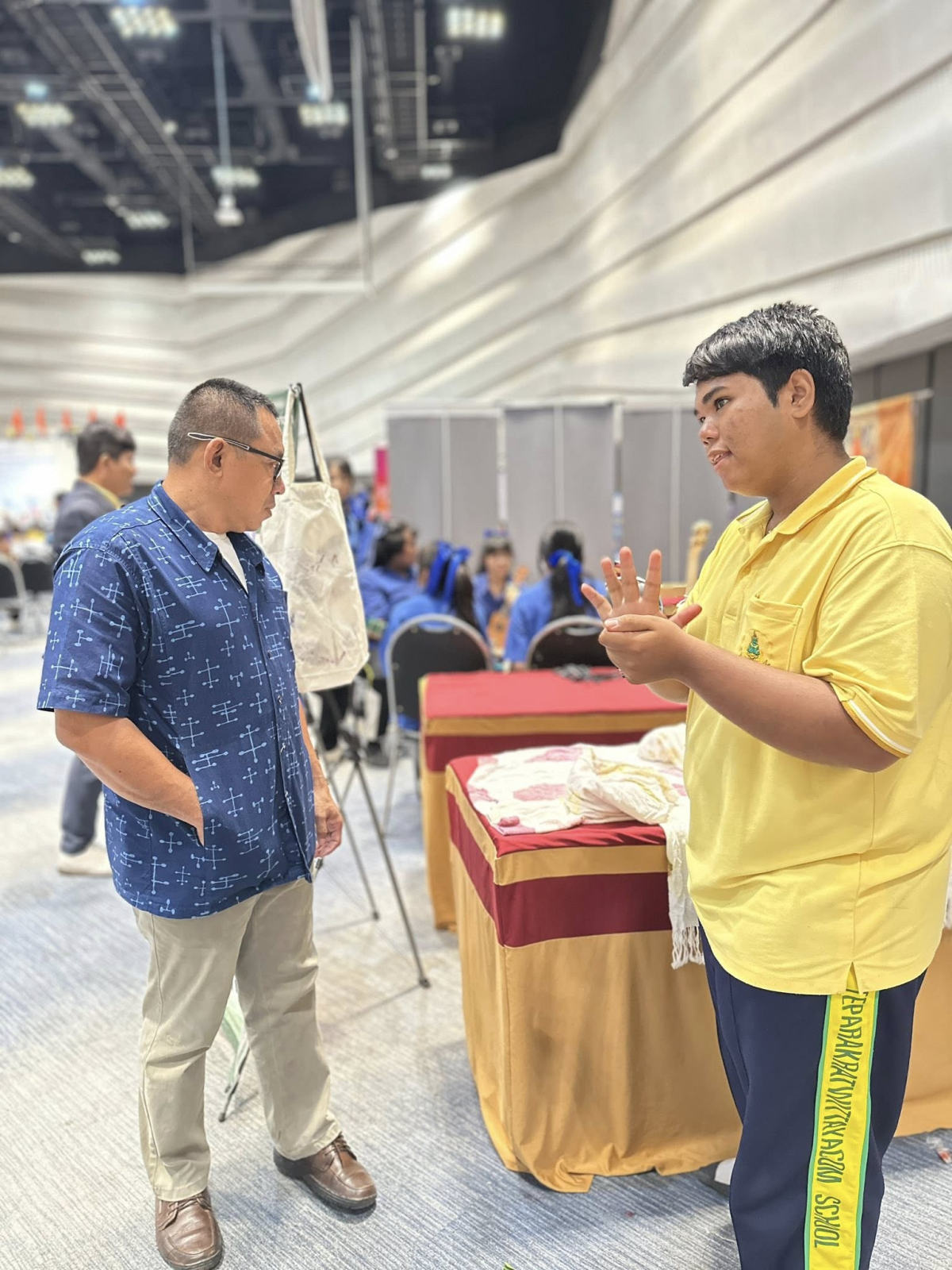 ทศบาลตำบลไทรโยง-ไชยวาล นำโดยนายสุรัน จันทร์สง่า นายกเทศมนตรี พร้อมด้วยนางสาวสุดใจ ศรีระกิ่ง ปลัดเทศบาล และนายธีรเดช พงษ์กระโทก นักพัฒนาชุมชนชำนาญการ เข้ารับประกาศเกียรติบัตรเป็นหน่วยงานที่มีการขับเคลื่อนงานสภาเด็กและเยาวชนดีเด่น โครงการมหกรรมวันเยาวชนแห่งชาติจังหวัดนครราชสีมา ประจำปี ๒๕๖๘