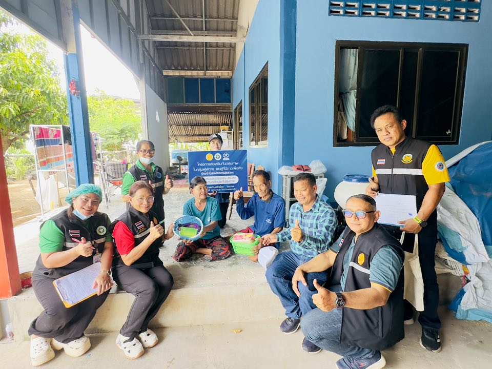 เทศบาลตำบลไทรโยง-ไชยวาล ร่วมกับกองทุนหลักประกันสุขภาพ ออกตรวจประเมินสุขภาพช่องปากกลุ่มผู้พิการ และผู้ที่มีภาวะพึ่งพิง ตามโครงการส่งเสริมทันตสุขภาพในกลุ่มผู้พิการและผู้ที่มีภาวะพึ่งพิง ประจำปีงบประมาณ 2568