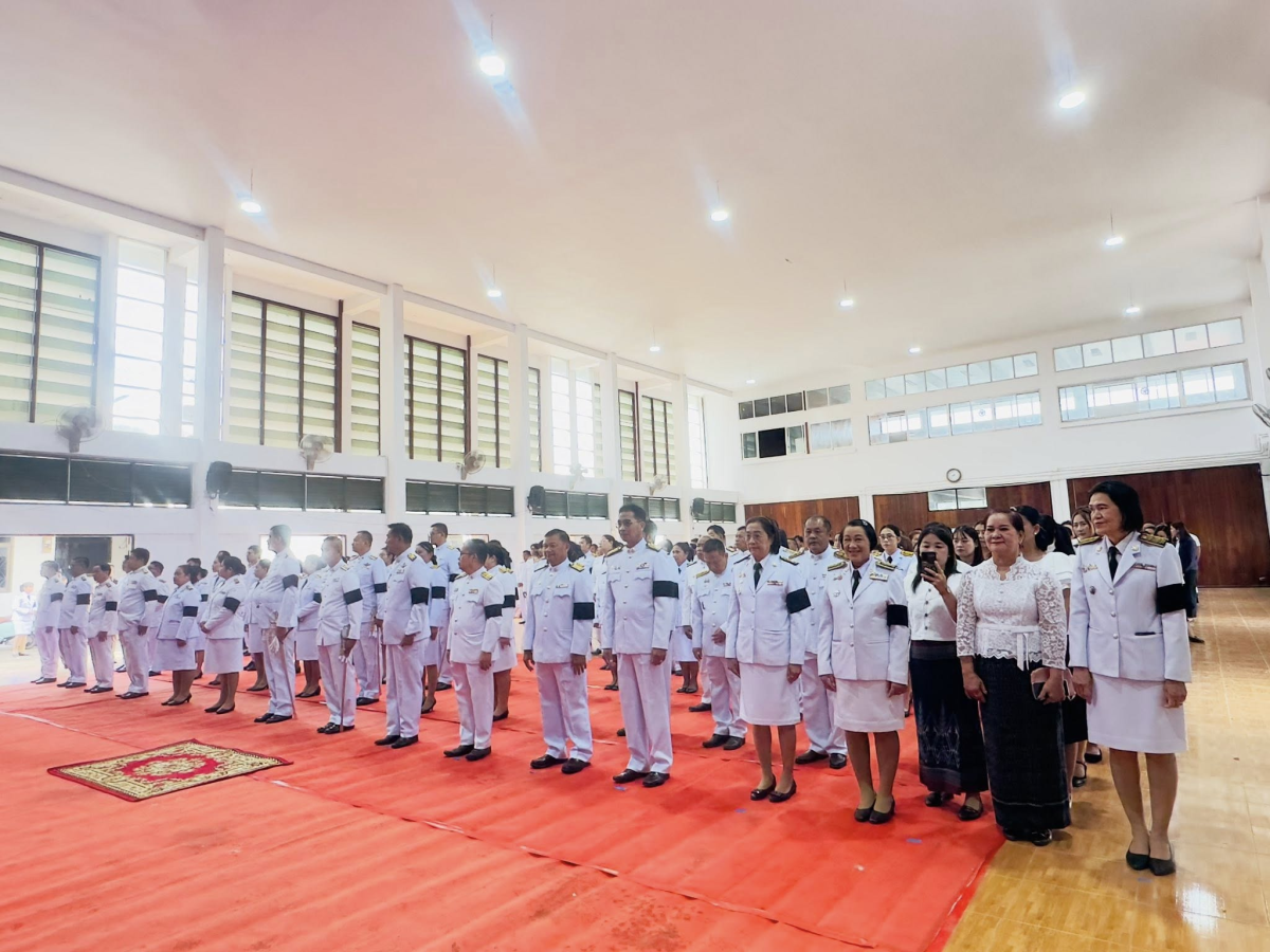 วันที่ 25 พฤศจิกายน 2568 เวลา 08.00 น. เทศบาลตำบลไทรโยง-ไชยวาล นำโดยนายไพฑูรย์ หัสครบุรี รองนายกเทศมนตรีตำบลไทรโยง-ไชยวาล พร้อมด้วยผู้บริหาร สมาชิกสภาเทศบาลฯ รองปลัดเทศบาลฯ และหัวหน้าส่วนราชการ เข้าร่วมกิจกรรมเฉลิมพระเกียรติพระบาทสมเด็จพระมงกุฎเกล้าเจ้าอยู่หัว เนื่องในโอกาสวันคล้ายวันสวรรคตครบ 100 ปี และกิจกรรมเฉลิมพระเกียรติสมเด็จพระเจ้าภคินีเธอ เจ้าฟ้าเพชรรัตนราชสุดา สิริโสภาพัณณวดี เนื่องในโอกาสวันคล้ายวันประสูติครบ 100 ปี