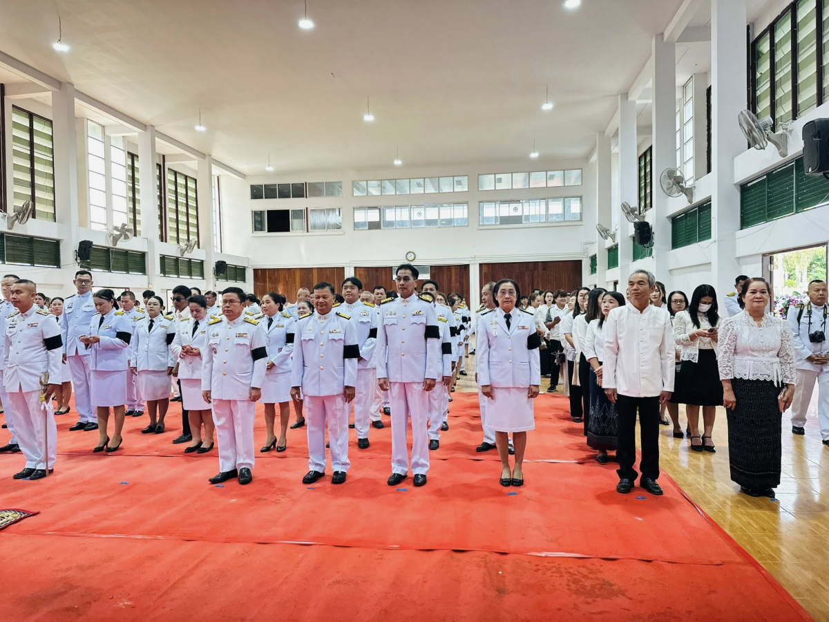 วันที่ 25 พฤศจิกายน 2568 เวลา 08.00 น. เทศบาลตำบลไทรโยง-ไชยวาล นำโดยนายไพฑูรย์ หัสครบุรี รองนายกเทศมนตรีตำบลไทรโยง-ไชยวาล พร้อมด้วยผู้บริหาร สมาชิกสภาเทศบาลฯ รองปลัดเทศบาลฯ และหัวหน้าส่วนราชการ เข้าร่วมกิจกรรมเฉลิมพระเกียรติพระบาทสมเด็จพระมงกุฎเกล้าเจ้าอยู่หัว เนื่องในโอกาสวันคล้ายวันสวรรคตครบ 100 ปี และกิจกรรมเฉลิมพระเกียรติสมเด็จพระเจ้าภคินีเธอ เจ้าฟ้าเพชรรัตนราชสุดา สิริโสภาพัณณวดี เนื่องในโอกาสวันคล้ายวันประสูติครบ 100 ปี