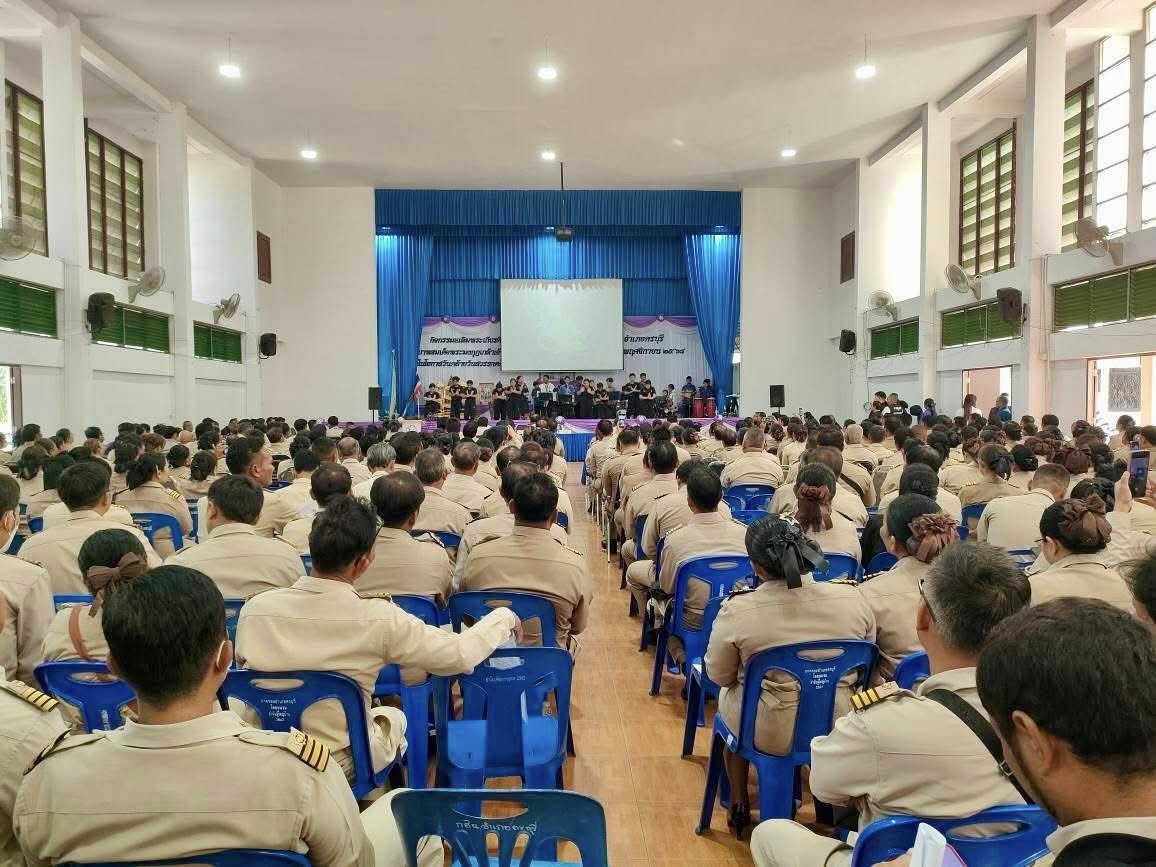 เทศบาลตำบล ไทรโยง-ไชยวาล ภายใต้การนำของนายสุรัน จันทร์สง่า นายกเทศมนตรี ฯ มอบหมายให้นายไพฑูรย์ หัสครบุรี รองนายกเทศมนตรีฯ พร้อมด้วยนางสาวสุดใจ ศรีระกิ่ง ปลัดเทศบาลฯ เข้าร่วมประชุมหัวหน้าส่วนราชการ