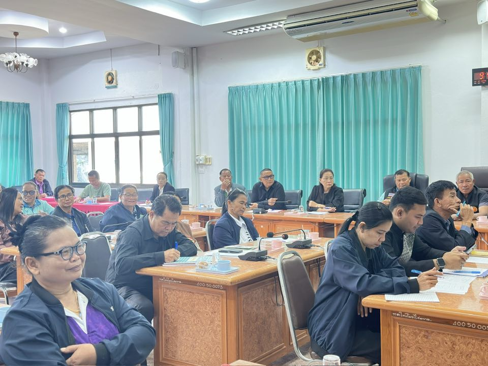 เทศบาลตำบลไทรโยง-ไชยวาล ได้จัดการประชุมคณะกรรมการชุมชน ประจำเดือน ธันวาคม ครั้งที่ 12/ 2568 นำโดยนายสุรัน จันทร์สง่า นายกเทศมนตรี