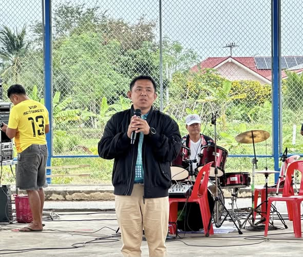 เทศบาลตำบลไทรโยง-ไชยวาล นำโดยนายสุรัน จันทร์สง่า นายกเทศมนตรีฯ พร้อมด้วยคณะผู้บริหาร ประธานสภาเทศบาล สมาชิกสภาเทศบาล ปลัดเทศบาล รองปลัดเทศบาล หัวหน้าสำนักปลัดเทศบาล ผู้อำนวยการกองคลัง ผู้อำนวยการกองสาธารณะสุขฯ และพนักเจ้าหน้าที่เทศบาลฯ ร่วมดำเนินกิจกรรม ส่งเสริมสุขภาพร่างกาย ขยับกายสบายชีวี ตามโครงการพัฒนาคุณภาพชีวิตผู้สูงอายุ ประจำปี 2569