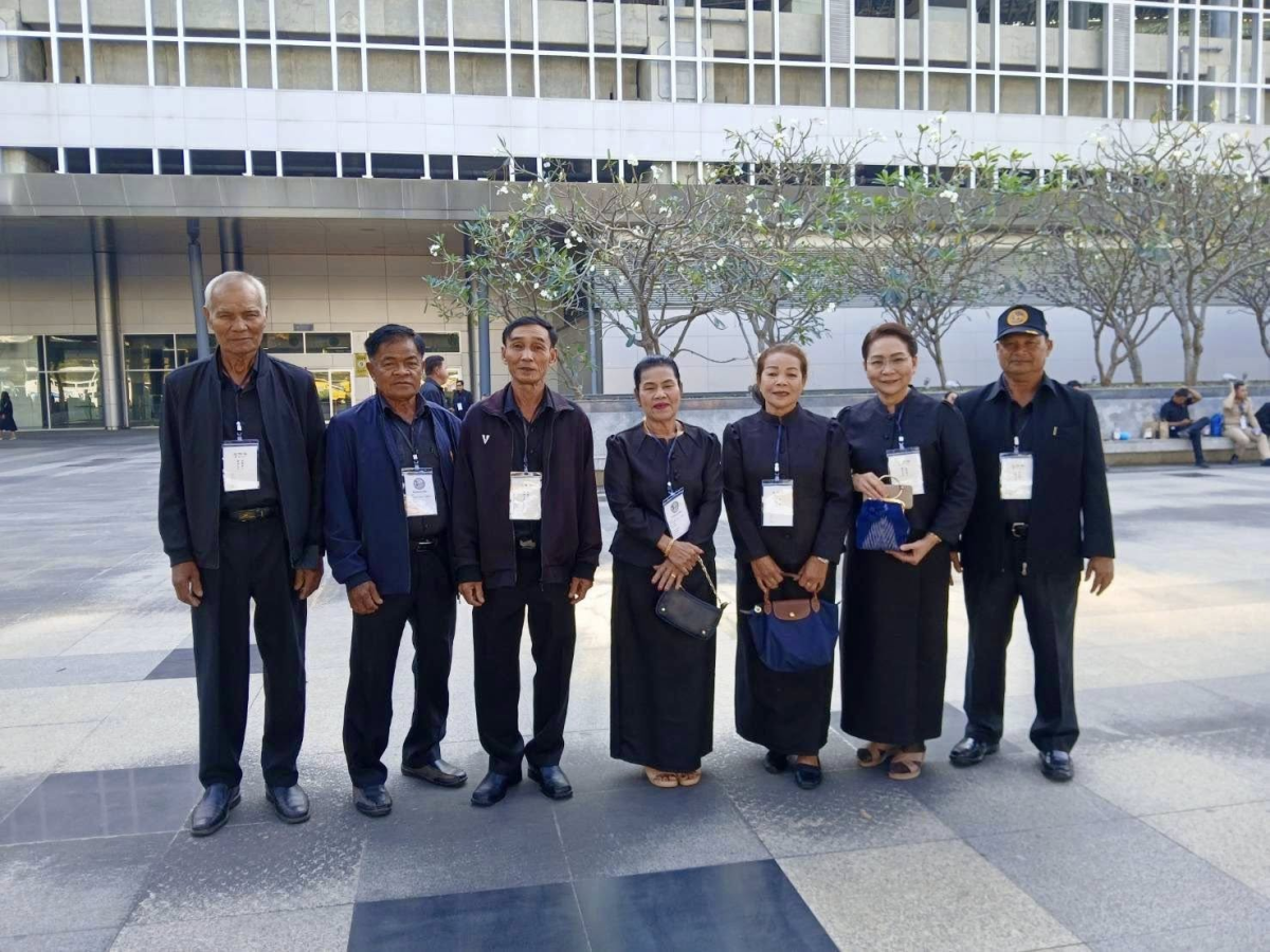 เทศบาลตำบลไทรโยง-ไชยวาล ภายใต้การนำของนายสุรัน จันทร์สง่า นายกเทศมนตรีฯ มอบหมายให้นายไพฑูรย์ หัสครบุรี รองนายกเทศมนตรี ฯ พร้อมด้วยผู้บริหาร สมาชิกสภาเทศบาล ปลัดเทศบาล และประชาชน เข้าร่วมในพิธีการเดินทางของประชาชนอำเภอครบุรี ในการเข้ากราบถวายบังคมพระบรมศพ สมเด็จพระนางเจ้าสิริกิติ์ พระบรมราชินีนาถ พระบรมราชชนนีพันปีหลวง ณ พระที่นั่งดุสิตมหาปราสาท พระบรมมหาราชวัง