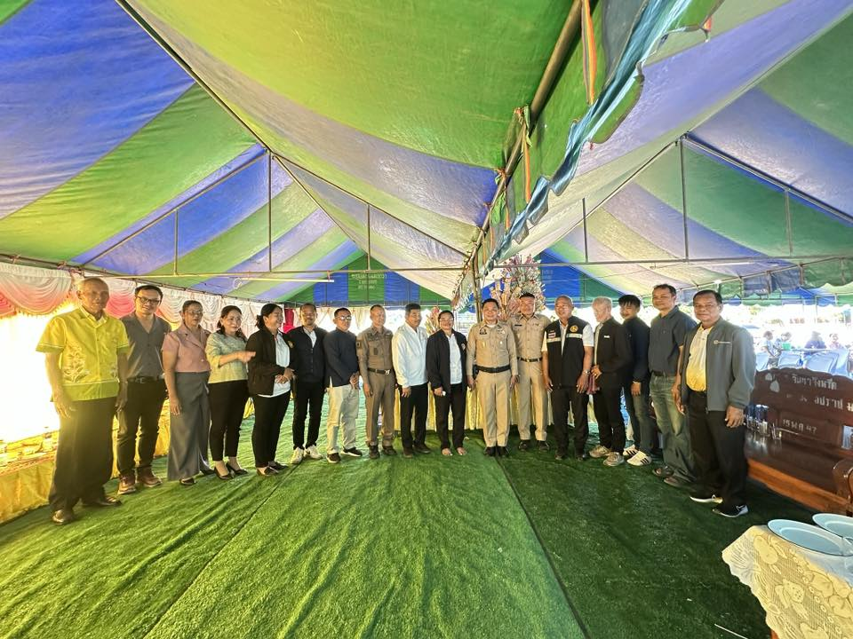 นทร์สง่า นายกเทศมนตรีตำบลไทรโยง-ไชยวาล พร้อมด้วยคณะผู้บริหาร สมาชิกสภาเทศบาล ปลัดเทศบาล หัวหน้าส่วนราชการ ร่วมเป็นเจ้าภาพทอดผ้าป่าสามัคคี เพื่อก่อสร้างศาลาประชาคมและหอกระจายข่าว โดยมีนายปริวาส ชัยเลิศ นายอำเภอครบุรี มาเป็นประธานในพิธี ฯ ร่วมกับนายชัยวัฒน์ ชู้กระโทก รองนายกองค์การบริหารส่วนจังหวัดนครราชสีมา