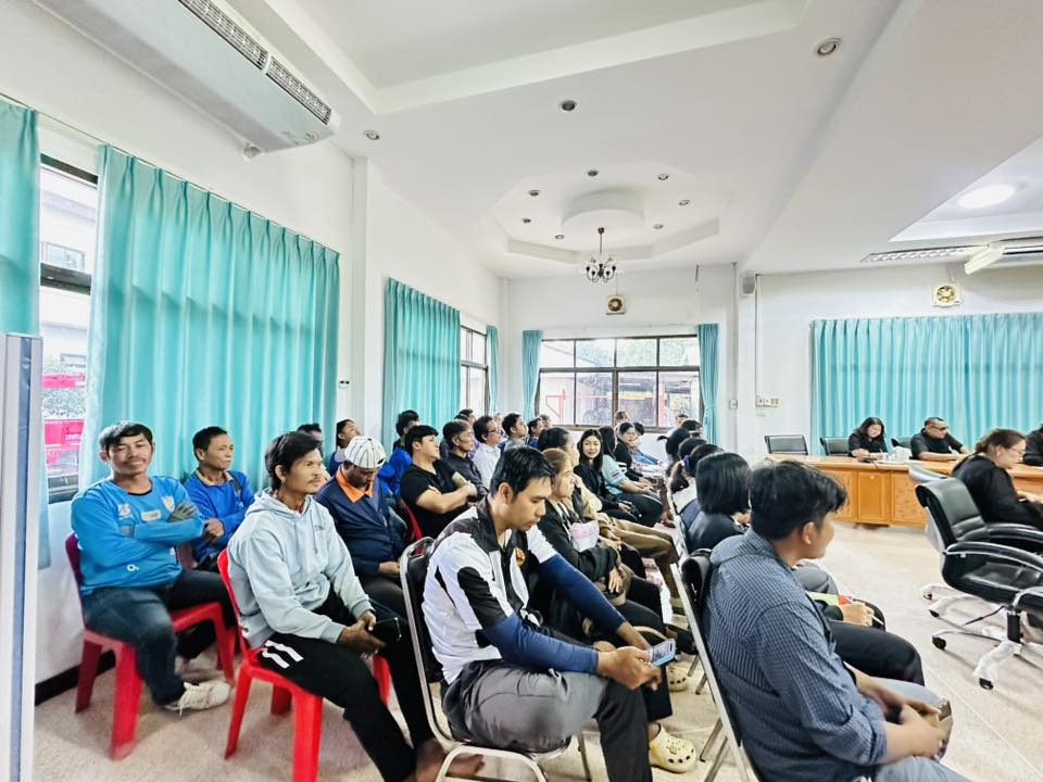 นายสุรัน จันทร์สง่า นายกเทศมนตรีตำบลไทรโยง-ไชยวาล เป็นประธานเปิดการประชุมพนักงานฯ พร้อมกล่าวสวัสดีปีใหม่ โดยมีคณะผู้บริหาร ปลัดเทศบาล รองปลัดเทศบาล หัวหน้าส่วนราชการ พนักงานและเจ้าหน้าที่เทศบาลฯ ทึ่เข้าร่วมประชุมประจำเดือนมกราคม