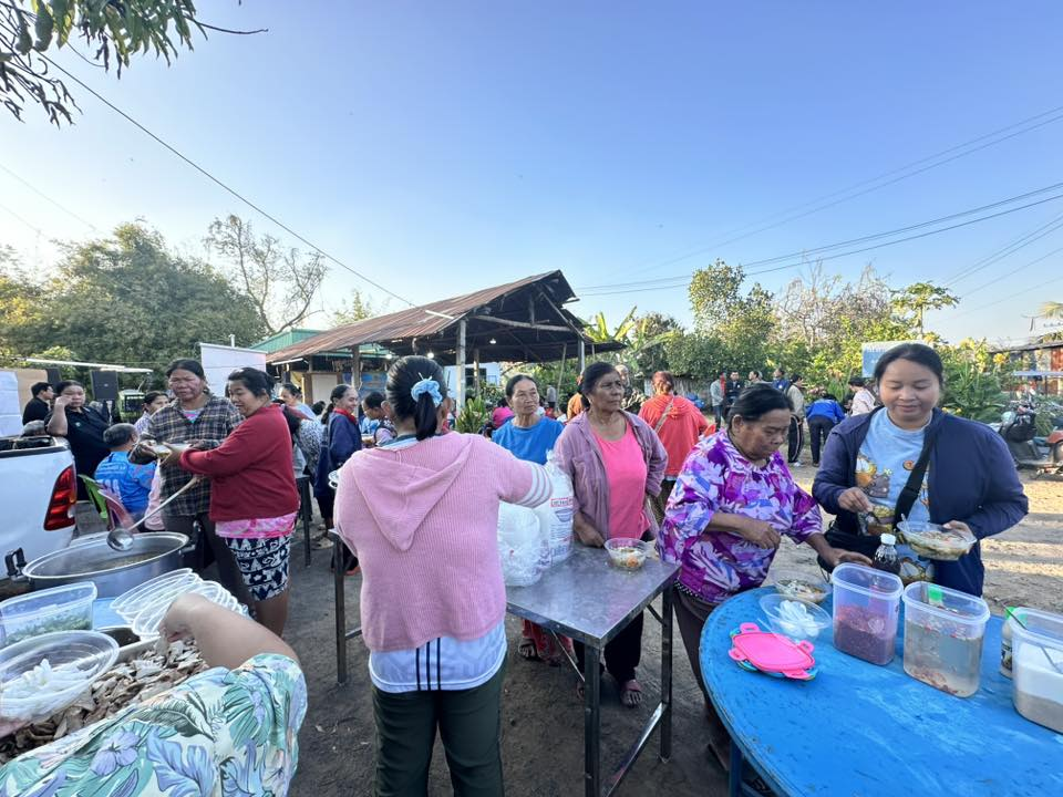 นาย สุรัน จันทร์สง่า นายกเทศมนตรีตำบลไทรโยง-ไชยวาล เป็นประธานในการประชุมประชาคมหมู่บ้านและชุมชน เพื่อการทบทวนแผนพัฒนาท้องถิ่น (พ.ศ.2566-2570) พร้อมทั้งจัดทำแผนพัฒนาท้องถิ่น (พ.ศ.2571-2575) และประชุมเพื่อสร้างความรู้ความเข้าใจให้กับประชาชน เกี่ยวกับหลักและเหตุผลของกระทรวงกำหนดค่าธรรมเนียมและยกเว้นค่าธรรมเนียมเกี่ยวกับสิ่งปฏิกูลและขยะมูลฝอย พ.ศ. 2567 ณ บริเวณที่ทำการผู้ใหญ่บ้านหมู่ที่ 1