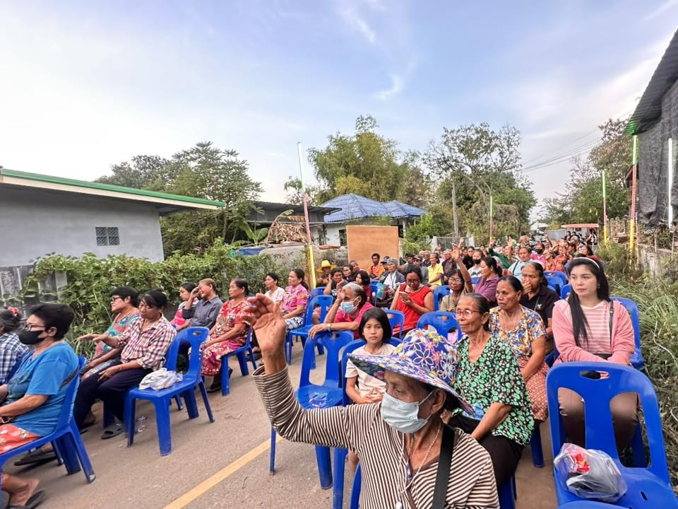 นาย สุรัน จันทร์สง่า นายกเทศมนตรีตำบลไทรโยง-ไชยวาล เป็นประธานในการประชุมประชาคมหมู่บ้านและชุมชน เพื่อจัดทำแผนพัฒนาท้องถิ่น ประจำปีงบประมาณ 2569 เพื่อการทบทวนแผนพัฒนาท้องถิ่น (พ.ศ.2566-2570) พร้อมทั้งจัดทำแผนพัฒนาท้องถิ่น (พ.ศ.2571-2575) และประชุมเพื่อสร้างความรู้ความเข้าใจให้กับประชาชน เกี่ยวกับหลักและเหตุผลของกระทรวงกำหนดค่าธรรมเนียมและยกเว้นค่าธรรมเนียมเกี่ยวกับการสิ่งปฏิกูลและขยะมูลฝอย พ.ศ. 2567 ณ ที่ทำการผู้ใหญ่บ้านหมู่ที่ 3