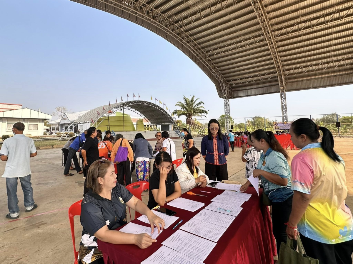 วันที่ 23 กุมภาพันธ์ 2569 เวลา 08.30 น. เทศบาลตำบลไทรโยง-ไชยวาล นำโดยนายสุรัน จันทร์สง่า นายกเทศมนตรีตำบลไทรโยง-ไชยวาล เป็นประธานเปิดโครงการปกป้องสถาบันสำคัญของชาติ ประจำปีงบประมาณ 2569 “กิจกรรมการเดินทางเข้ากราบถวายบังคมพระบรมศพ สมเด็จพระนางเจ้าสิริกิติ์ พระบรมราชินีนาถ พระบรมราชชนนีพันปีหลวง และศึกษาดูงานพิพิธภัณฑ์ผ้าในสมเด็จพระนางเจ้าสิริกิติ์ พระบรมราชินีนาถ“