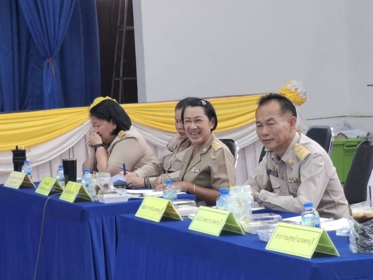 นายไพฑูรย์ หัสครบุรี รองนายกเทศมนตรีตำบลไทรโยง-ไชยวาล ได้รับมอบหมายจากนายสุรัน จันทร์สง่า นายกเทศมนตรีตำบลไทรโยง-ไชยวาล พร้อมด้วยนางสาวสุดใจ ศรีระกิ่ง ปลัดเทศบาล เข้าร่วมประชุมหัวหน้าส่วนราชการ ประจำเดือนมีนาคม 2569