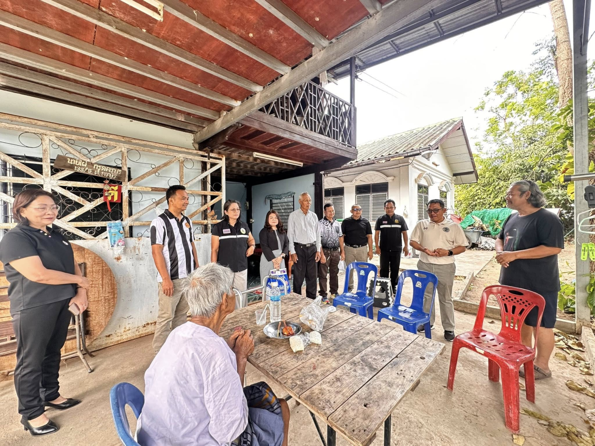 เทศบาลตำบลไทรโยง-ไชยวาล นำโดยนายสุรัน จันทร์สง่า นายกเทศมนตรีตำบลไทรโยง-ไชยวาล พร้อมด้วยคณะผู้บริหาร ปลัดเทศบาล รองปลัดเทศบาล หัวหน้าส่วนราชการ ร่วมกันมอบผ้าอ้อมสำเร็จรูป ให้กับผู้ยากไร้และผู้ที่มีภาวะพึงพิง ซึ่งเป็นประชาชนในเขตพื้นที่เทศบาลฯ ที่ได้รับความเดือดร้อน ตามโครงการกองทุนช่วยเหลือผู้ยากไร้และผู้ที่มีภาวะพึ่งพิง