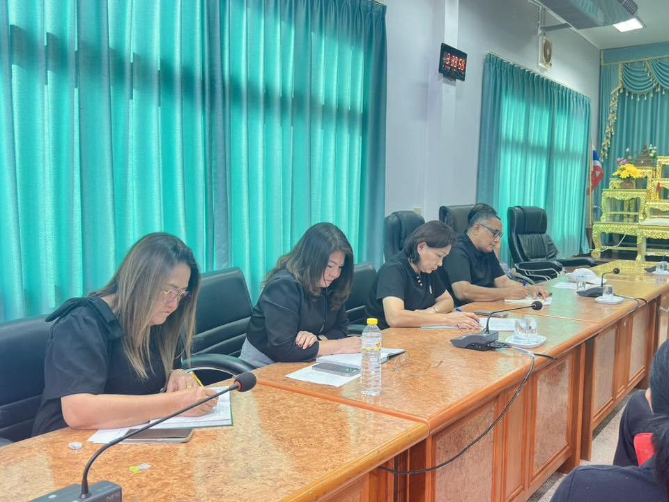 นายสุรัน จันทร์สง่า นายกเทศมนตรีตำบลไทรโยง-ไชยวาล เป็นประธานเปิดการประชุมพนักงานฯ โดยมีคณะผู้บริหาร ปลัดเทศบาล รองปลัดเทศบาล หัวหน้าส่วนราชการ พนักงานและเจ้าหน้าที่เทศบาลฯ ที่เข้าร่วมประชุมประจำเดือนมีนาคม