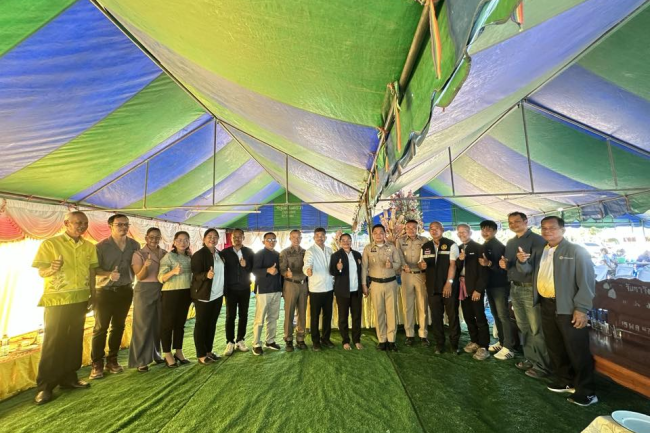 นทร์สง่า นายกเทศมนตรีตำบลไทรโยง-ไชยวาล พร้อมด้วยคณะผู้บริหาร สมาชิกสภาเทศบาล ปลัดเทศบาล หัวหน้าส่วนราชการ ร่วมเป็นเจ้าภาพทอดผ้าป่าสามัคคี เพื่อก่อสร้างศาลาประชาคมและหอกระจายข่าว โดยมีนายปริวาส ชัยเลิศ นายอำเภอครบุรี มาเป็นประธานในพิธี ฯ ร่วมกับนายชัยวัฒน์ ชู้กระโทก รองนายกองค์การบริหารส่วนจังหวัดนครราชสีมา