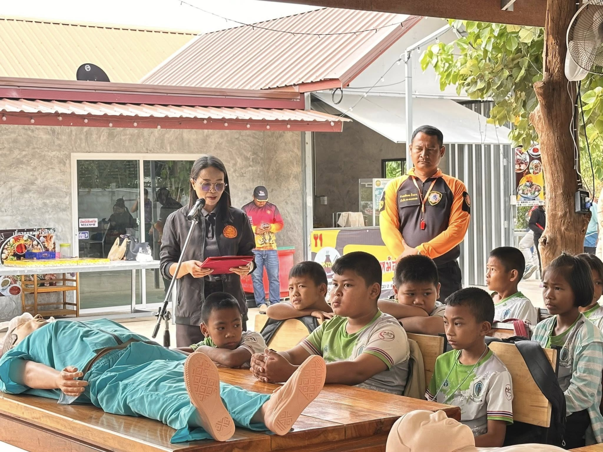 เทศบาลตำบลไทรโยง-ไชยวาล ได้จัดทำโครงการสร้างวัคซีนป้องกันเด็กจมน้ำ ประจำปีงบประมาณ 2569 ให้กับเด็กนักเรียนโรงเรียนบ้านไชยวาลและโรงเรียนบ้านดอนแสนสุข เพื่อเป็นการให้ความรู้และฝึกทักษะการช่วยเหลือตนเอง และช่วยเหลือผู้อื่นเมื่อประสบเหตุจากการจมน้ำได้อย่างถูกต้องและทันท่วงที