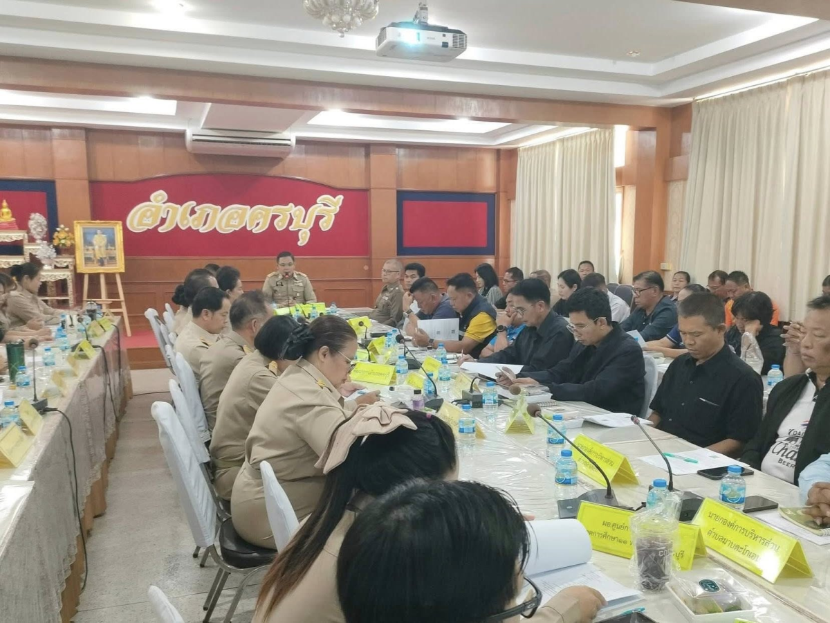 นายสุรัน จันทร์สง่า นายกเทศมนตรีตำบลไทรโยง-ไชยวาล พร้อมด้วยนางสาวสุดใจ ศรีระกิ่ง ปลัดเทศบาลฯ เข้าร่วมประชุมประจำเดือนหัวหน้าส่วนราชการ ครั้งที่ 4/2569 ประจำเดือนเมษายน 2569
