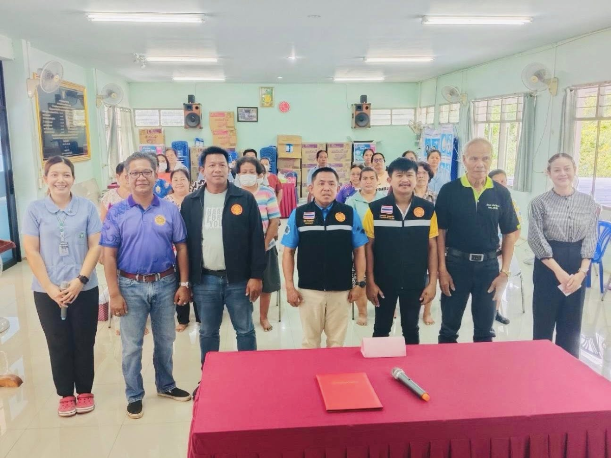 นายสุรัน จันทร์สง่า นายกเทศมนตรีตำบลไทรโยง-ไชยวาล เป็นประธานกล่าวเปิดโครงการ NCDs ๑๐๐๑ โรงพยาบาลส่งเสริมสุขภาพตำบลดอนแสนสุข ประจำปีงบประมาณ 2569 พร้อมด้วยคณะผู้บริหาร ซึ่งมีวัตถุประสงค์เพื่อให้ผู้ป่วยเบาหวาน มีการปรับพฤติกรรมภายในระยะเวลา ๑ ปี และเพื่อให้ผู้ป่วยเบาหวาน Remission โดยไม่ใช้ยา