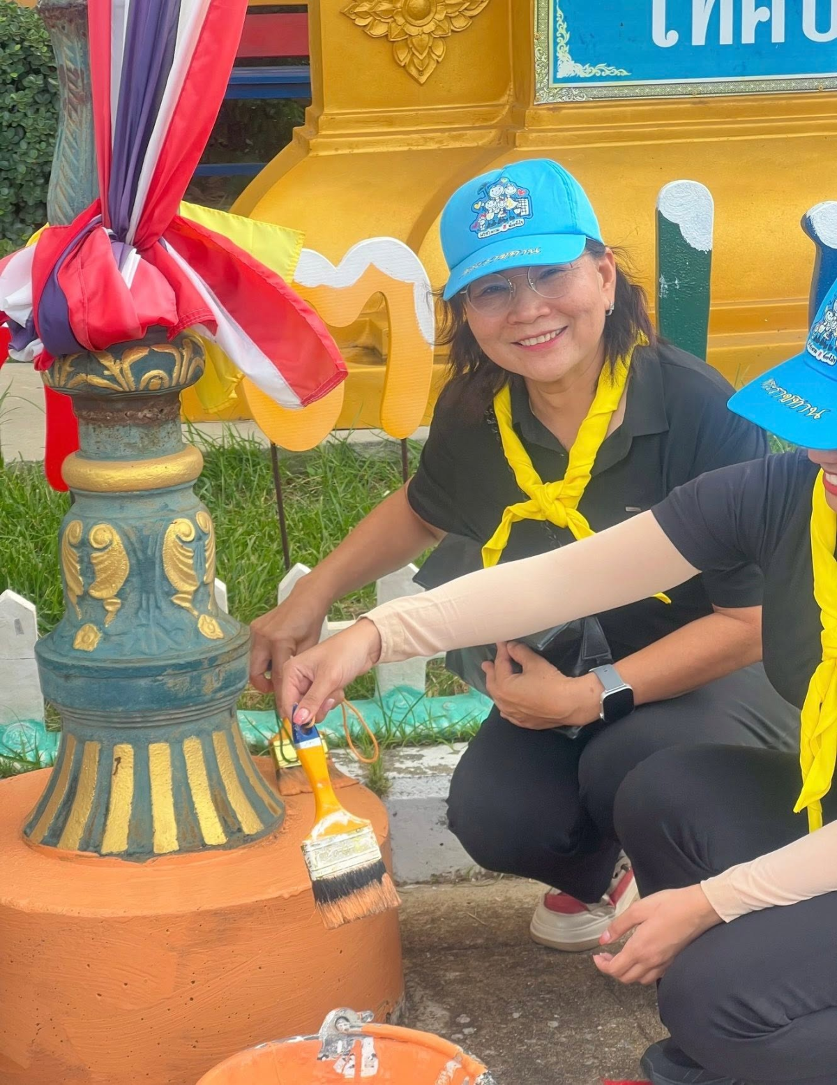 เทศบาลตำบลไทรโยง-ไชยวาล ภายใต้การนำของนายสุรัน จันทร์สง่า นายกเทศมนตรีตำบลไทรโยง-ไชยวาล มอบหมายให้นางสาวสุดใจ ศรีระกิ่ง ปลัดเทศบาลฯ พร้อมด้วยนายคมเดช เพชรเกื้อ รองนายกเทศมนตรีฯ เข้าร่วมกิจกรรมเคารพธงชาติ และกิจกรรมจิตอาสาพัฒนาปรับปรุงภูมิทัศน์ทาสีกำแพงหน้าที่ว่าการอำเภอครบุรี